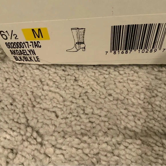 Anne Klein Boots | Size 6.5 | Black - Picture 4 of 5